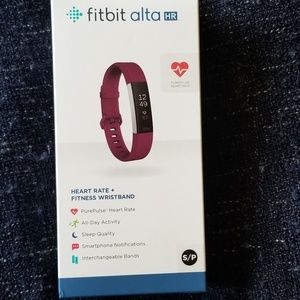 ***NEW Fitbit Alta HR size Small